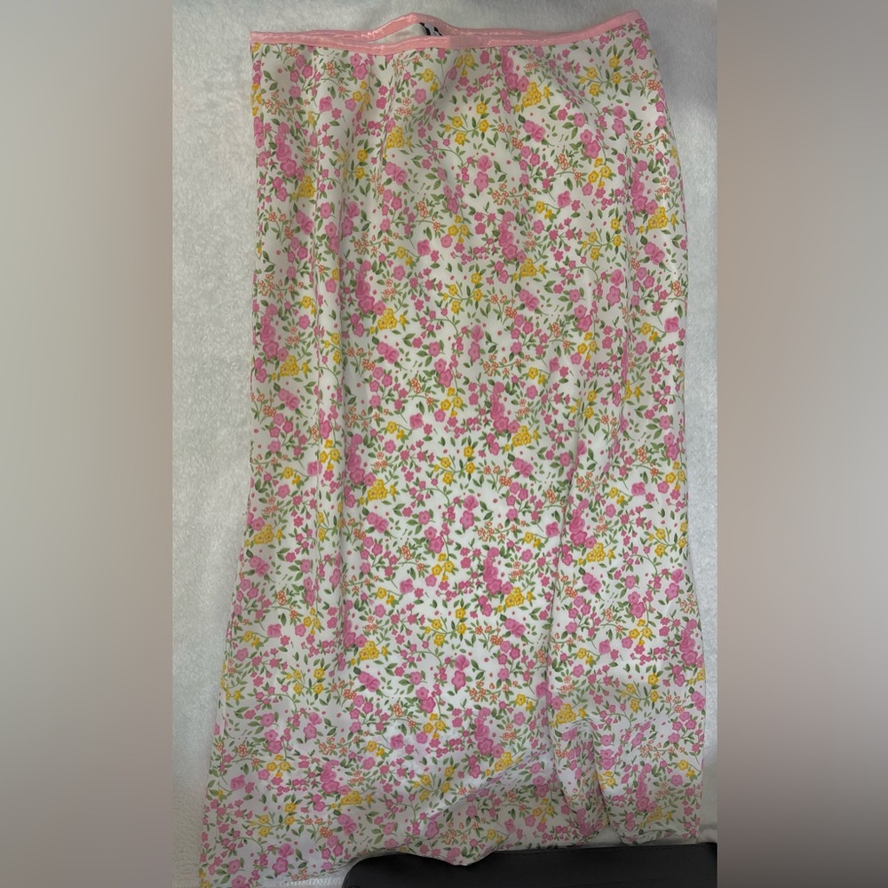 ✨ SALE ✨Forever 21 Vintage Skirt - Picture 4 of 7